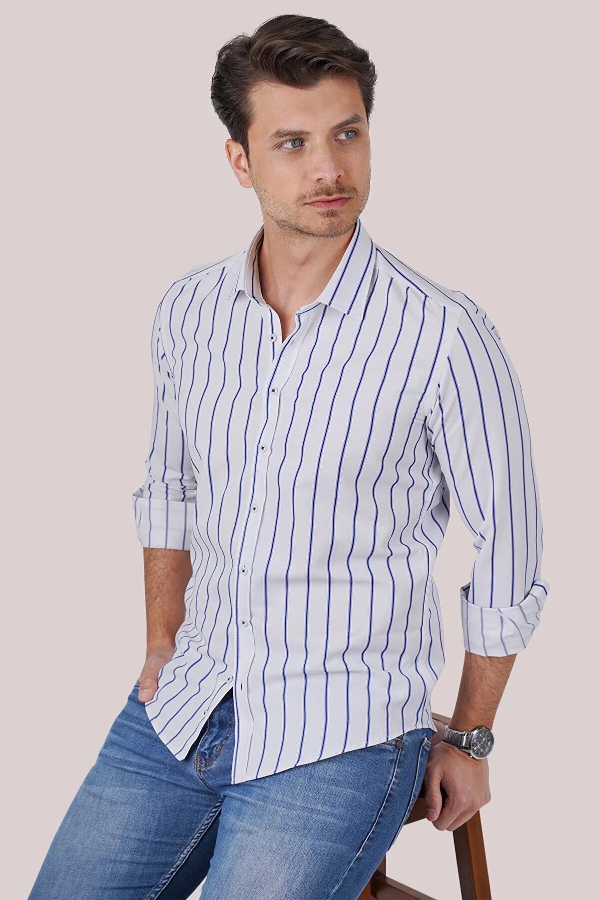 Sharp & Sleek Men's Business Shirt: Long Sleeve