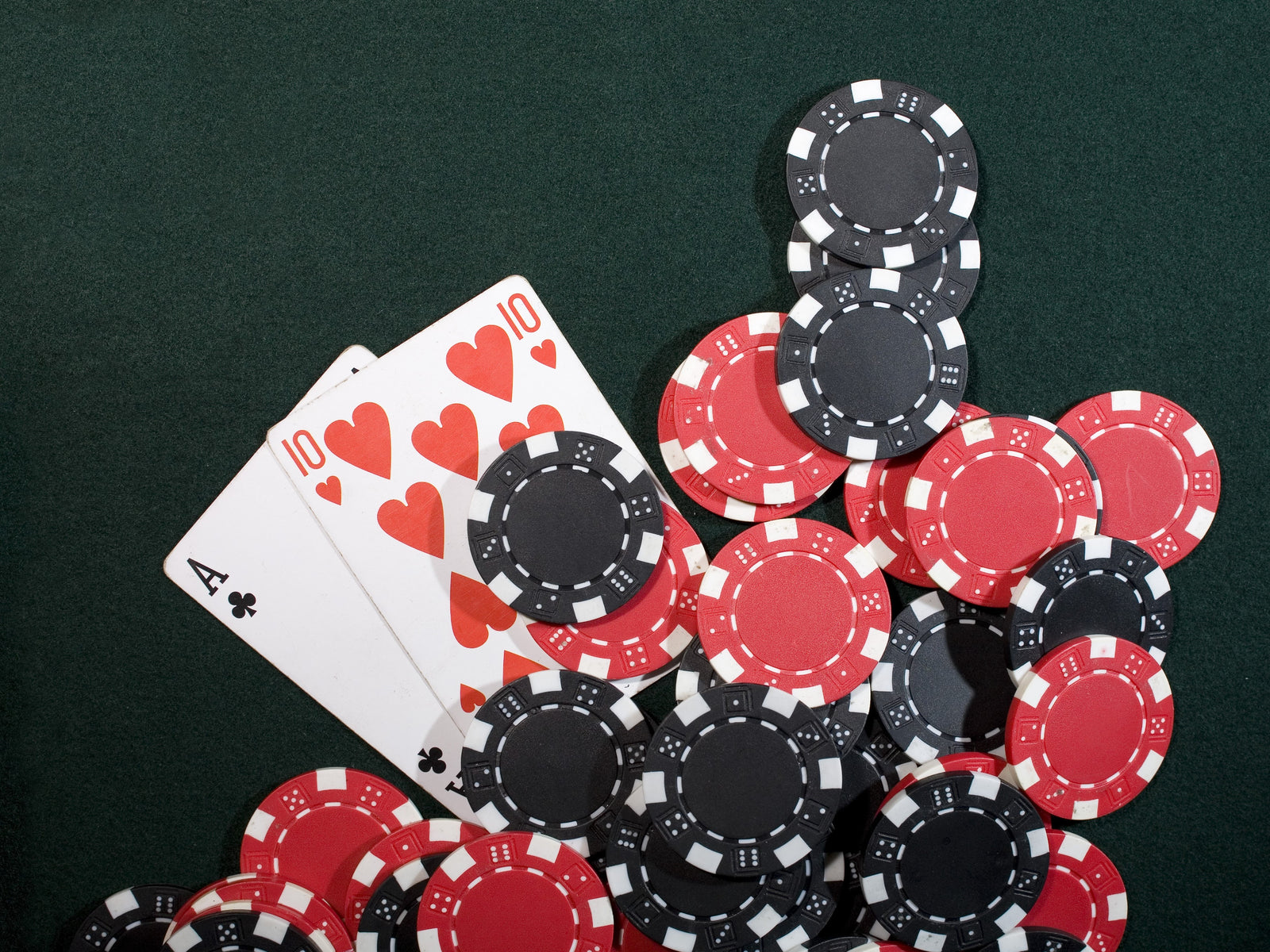 POKER SETS - MACHO CAVE